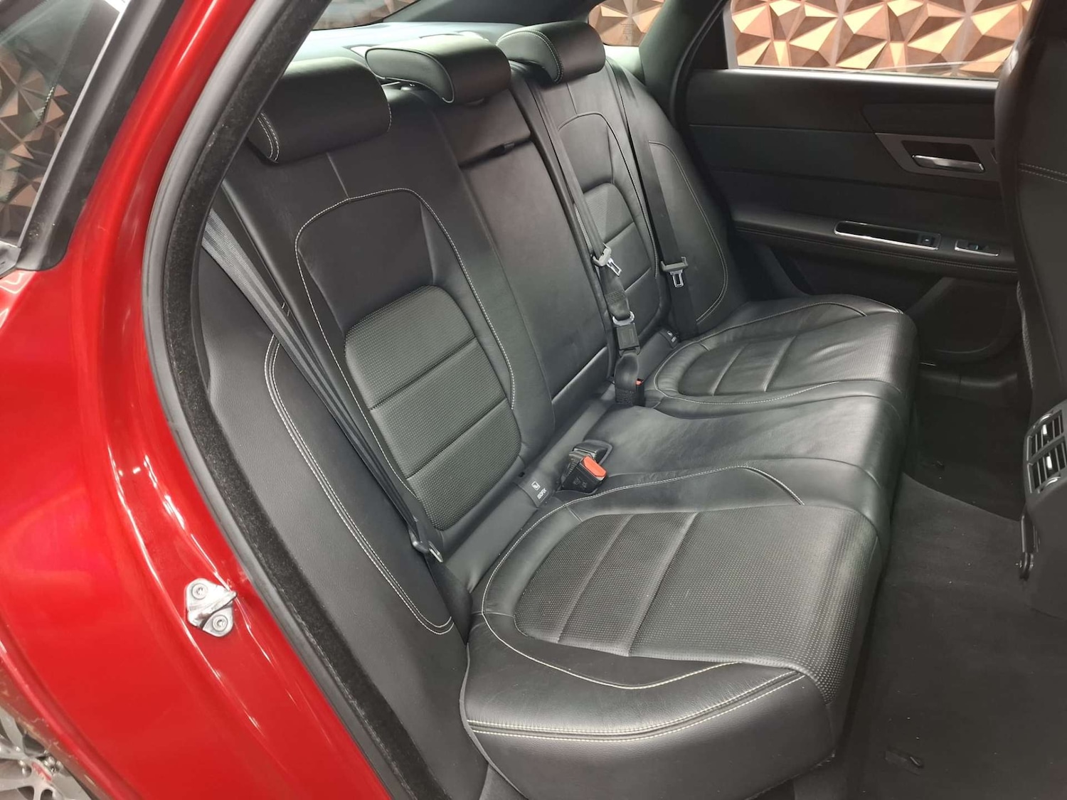 Used Jaguar XF 2016 for sale - 77151234: Photo 12