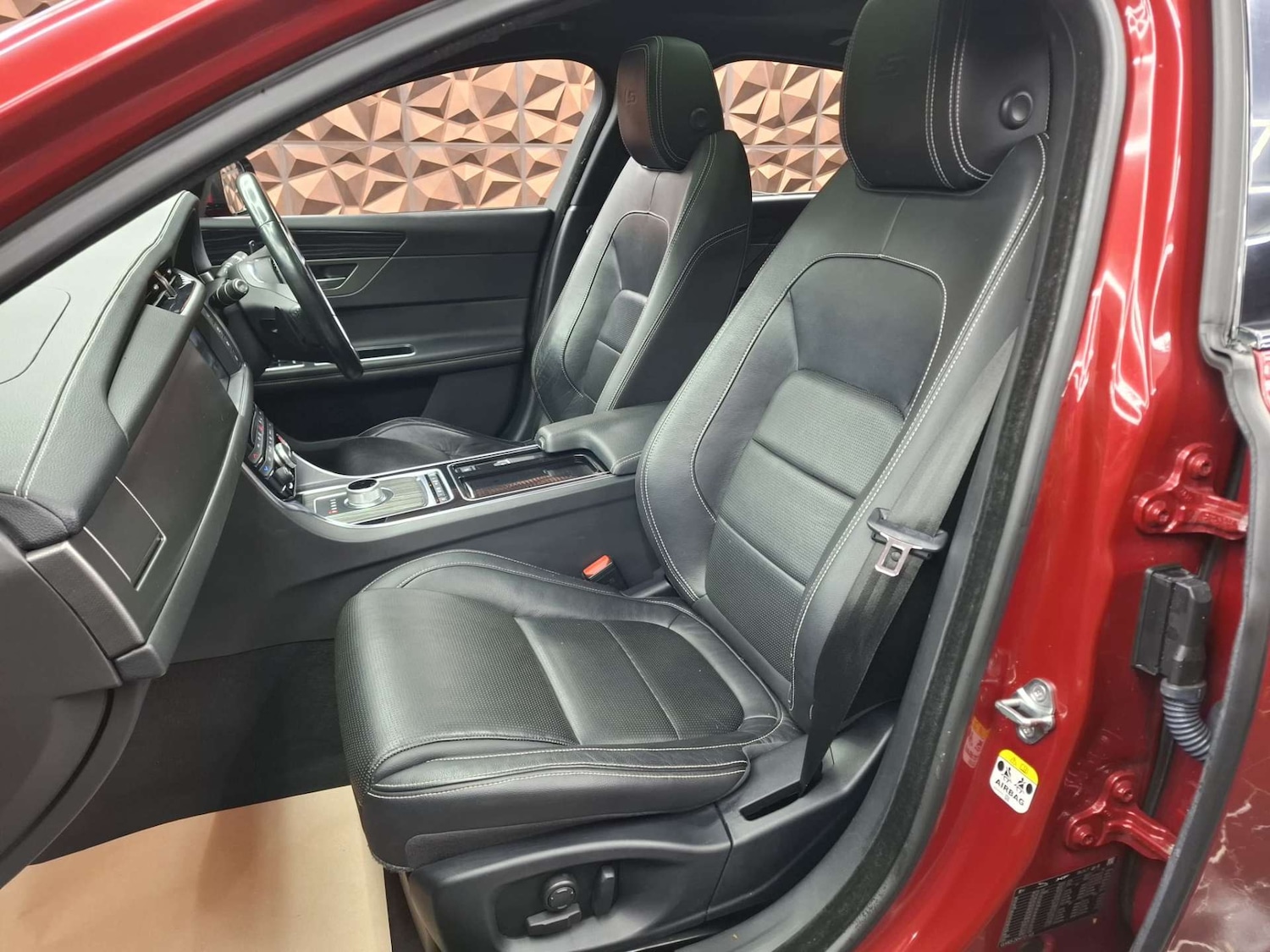 Used Jaguar XF 2016 for sale - 77151234: Photo 13