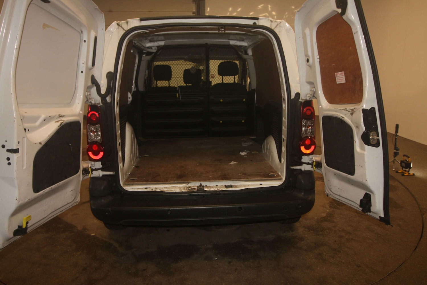 Used Peugeot Partner 2018 for sale - 77984307: Photo 14