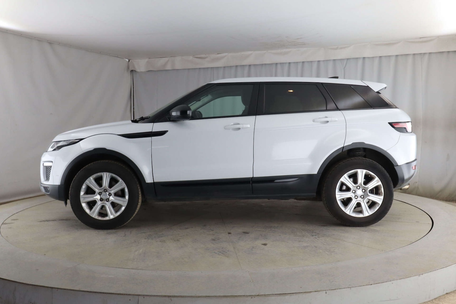 Used Land Rover Range Rover Evoque 2017 for sale - 78003743: Photo 4