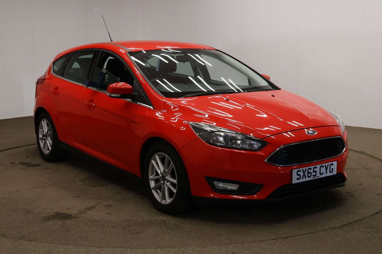 Used Ford Focus 2016 for sale - 77151216: Photo 2