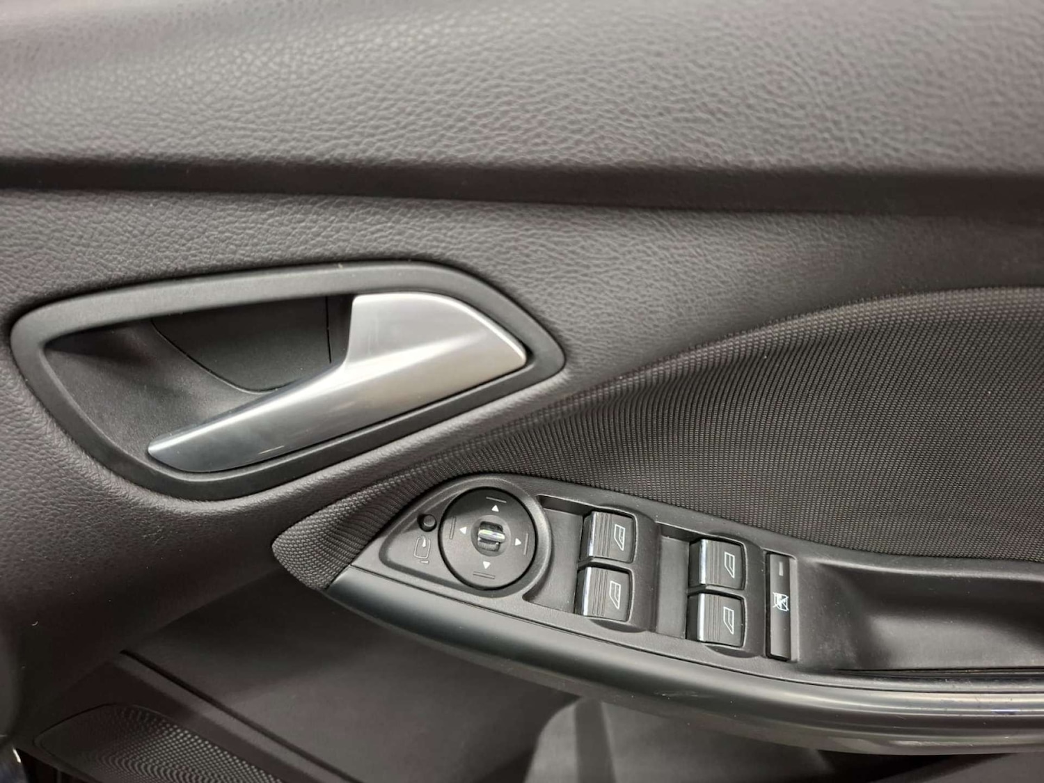 Used Ford Focus 2013 for sale - 76921433: Photo 11