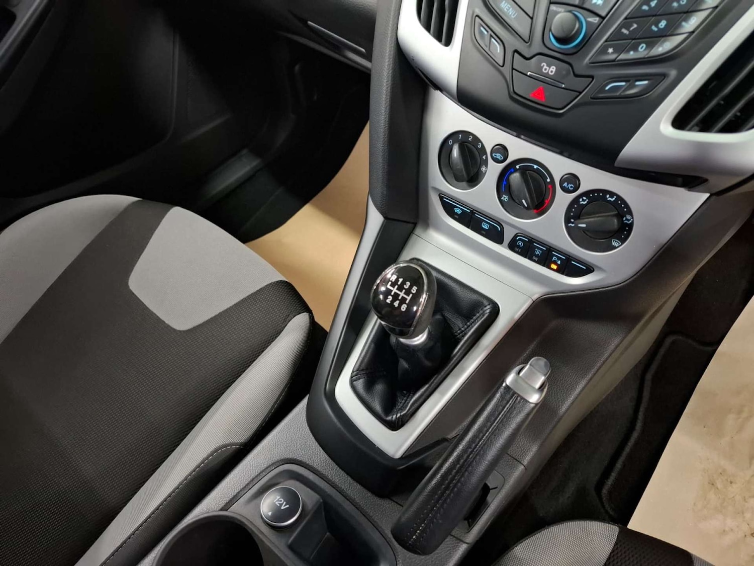 Used Ford Focus 2013 for sale - 76921433: Photo 21