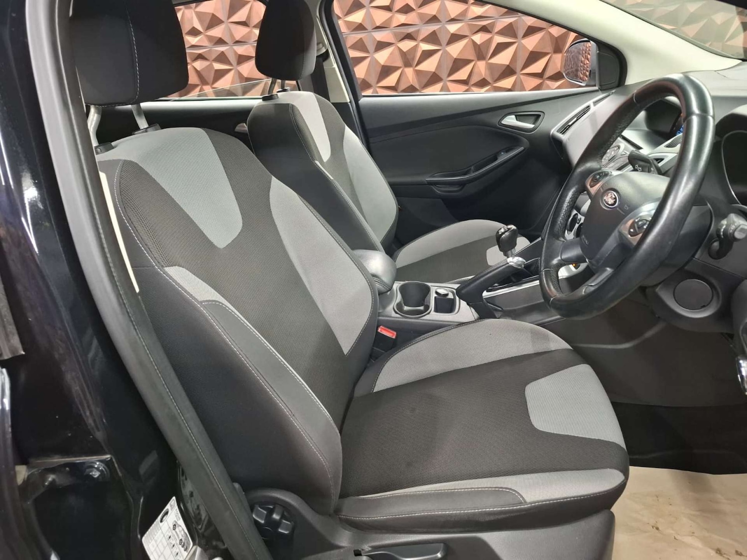 Used Ford Focus 2013 for sale - 76921433: Photo 8