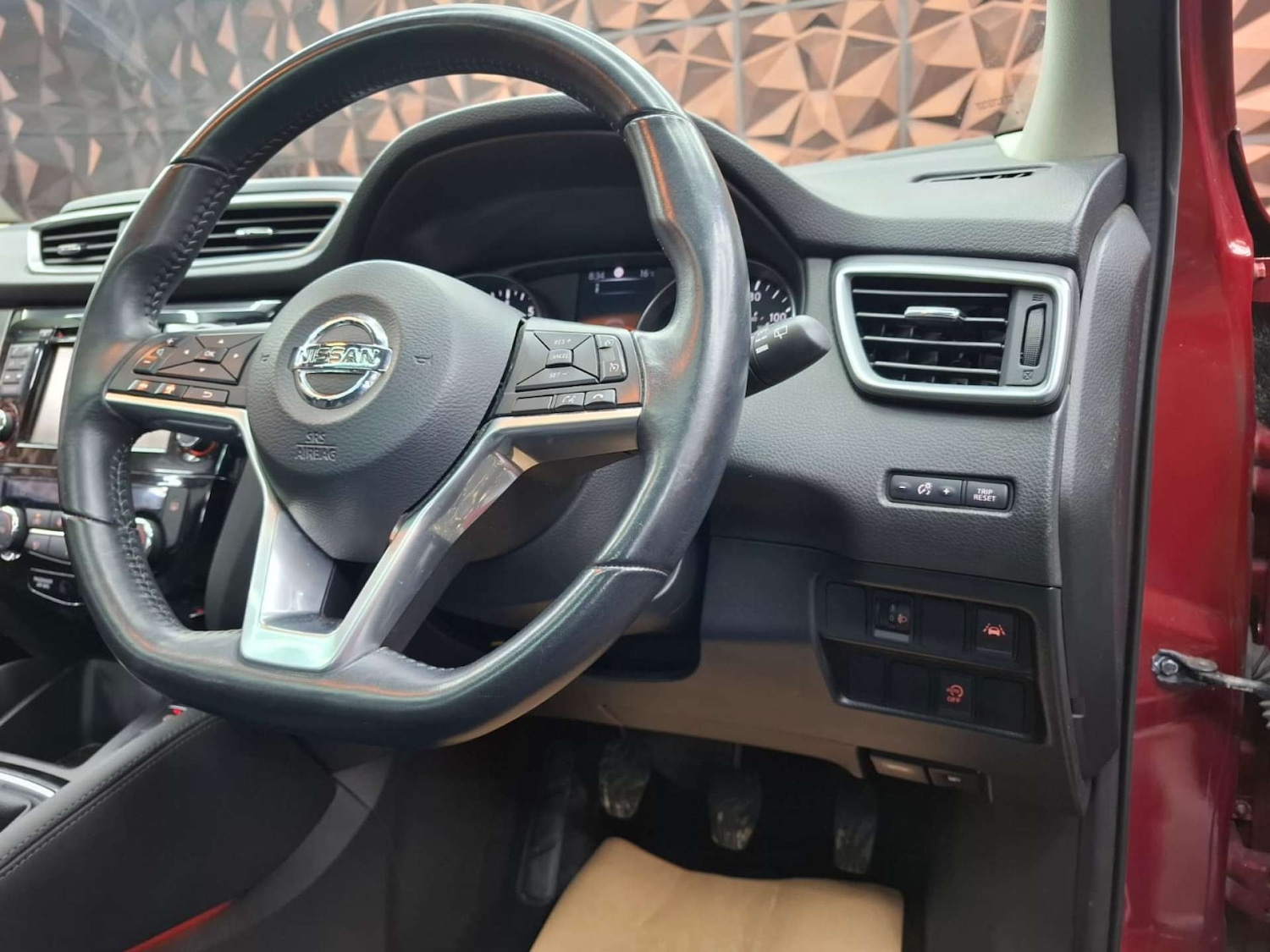 Used Nissan Qashqai 2017 for sale - 76921484: Photo 22