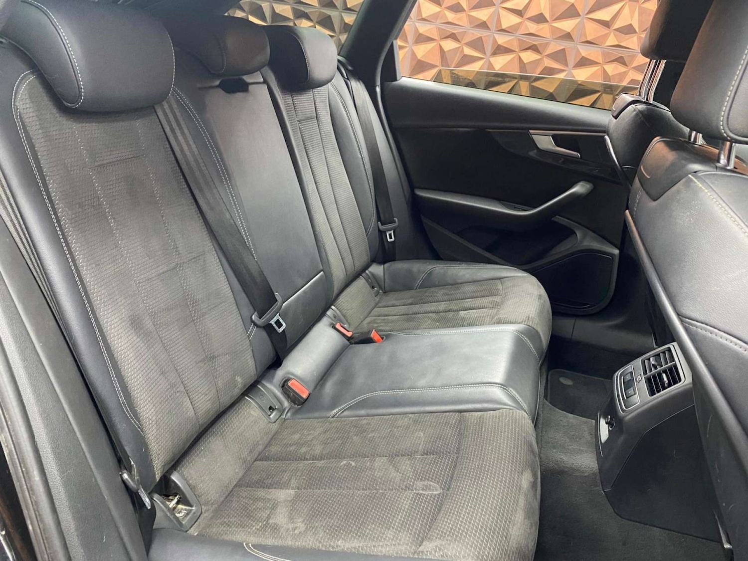 Used Audi A4 2017 for sale - 77640565: Photo 10