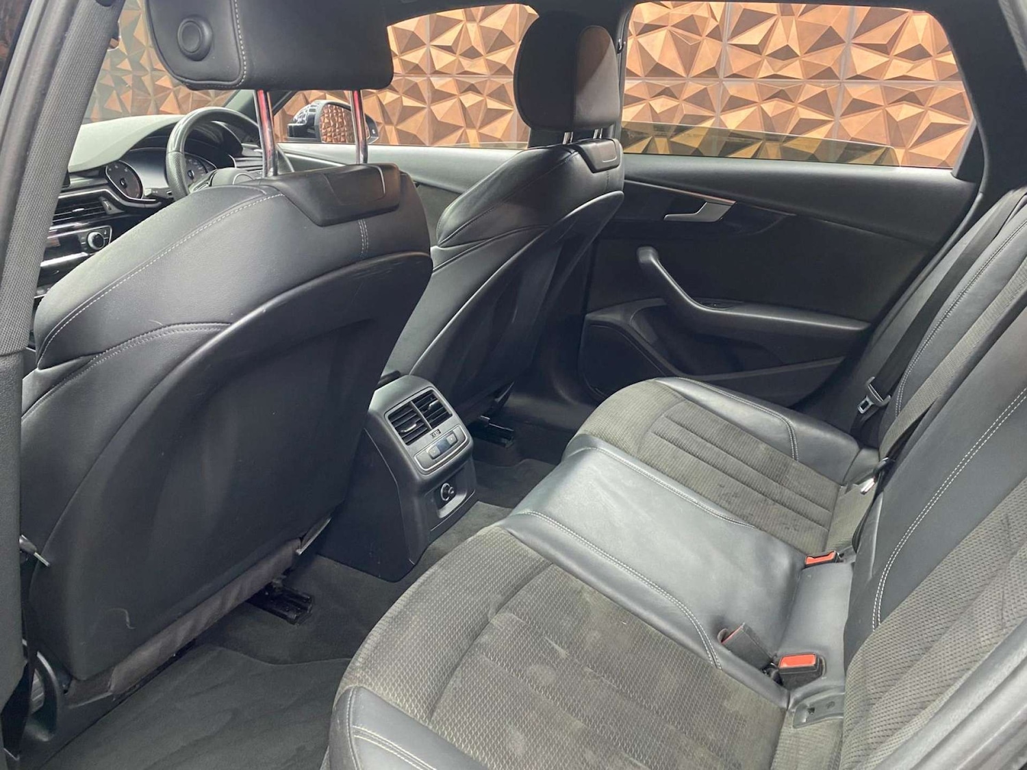 Used Audi A4 2017 for sale - 77640565: Photo 14