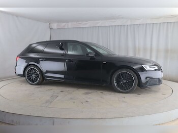 Used Audi A4 2017 for sale - 77640565: Photo