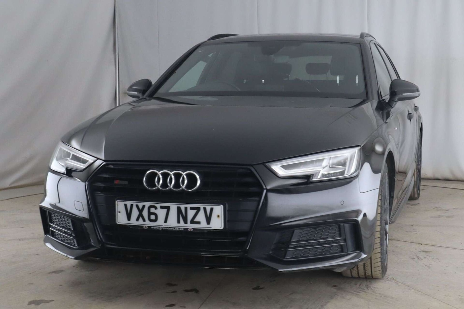 Used Audi A4 2017 for sale - 77640565: Photo 3