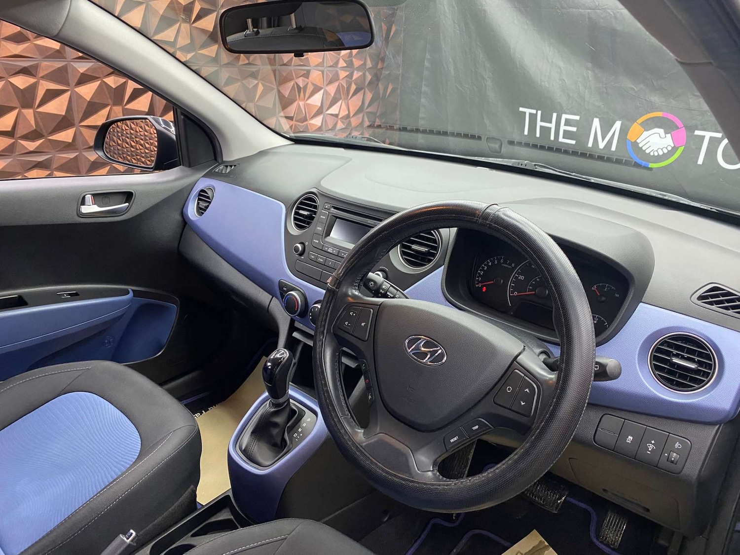 Used Hyundai i10 2015 for sale - 77953349: Photo 18