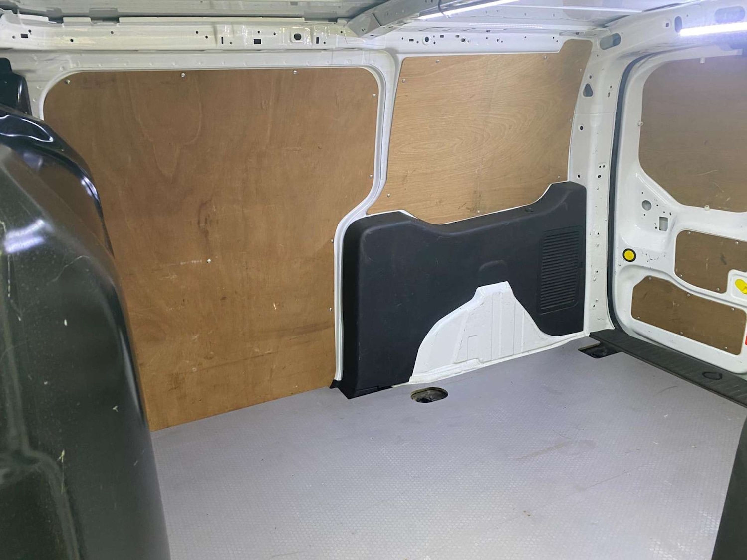 Used Ford Transit Connect 2018 for sale - 77564294: Photo 20