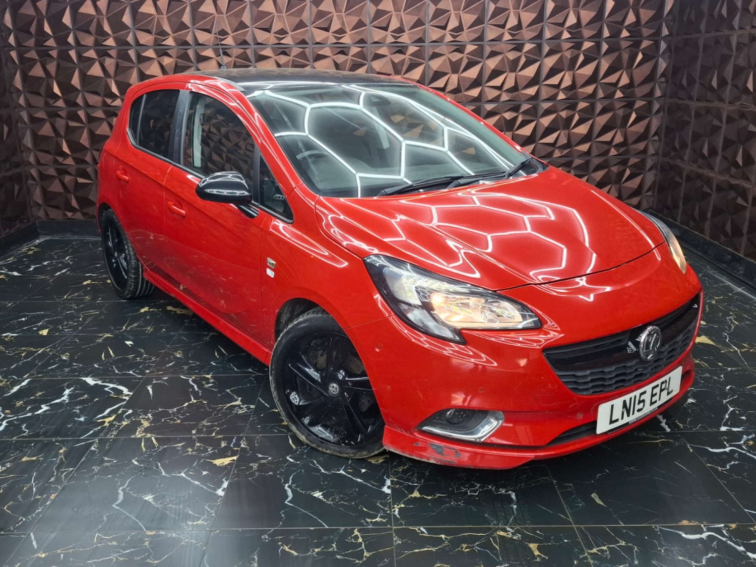 Used Vauxhall Corsa 2015 for sale - 77151259: Photo 2