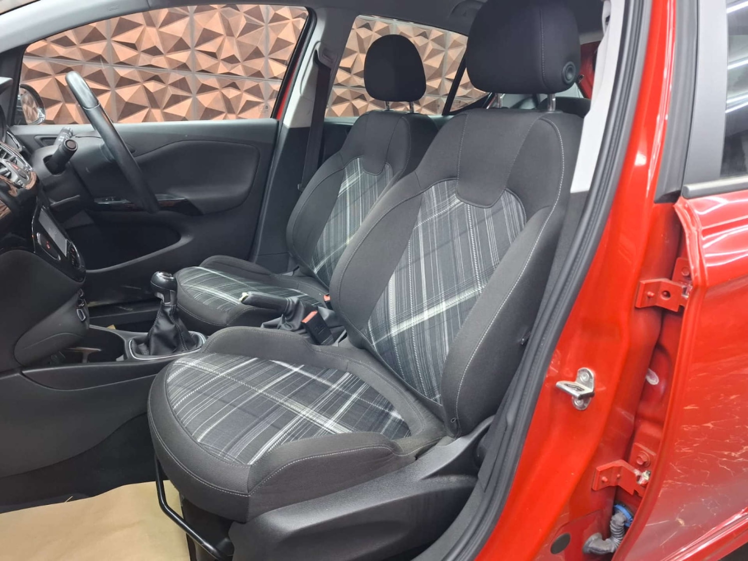 Used Vauxhall Corsa 2015 for sale - 77151259: Photo 23