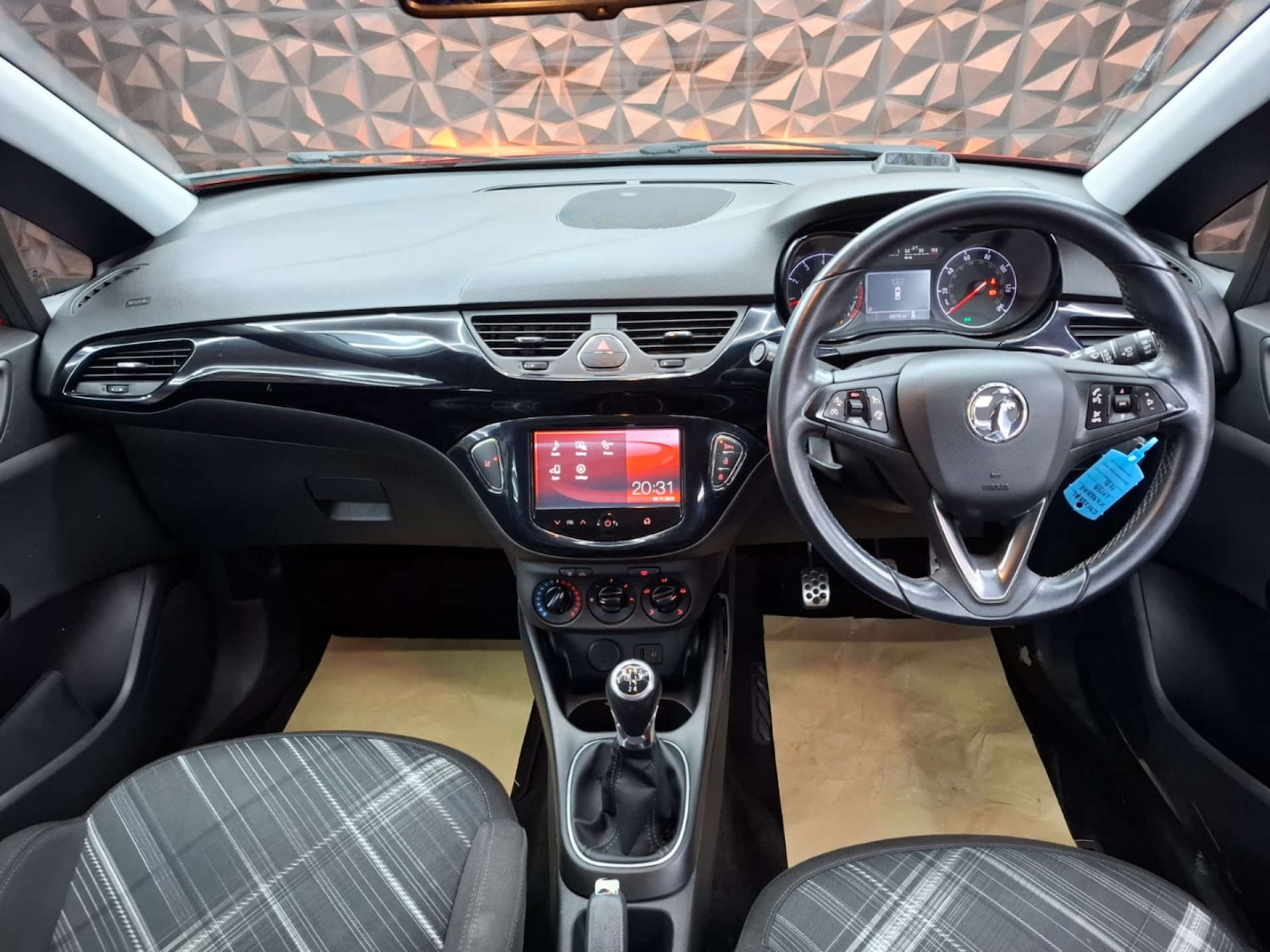 Used Vauxhall Corsa 2015 for sale - 77151259: Photo 24