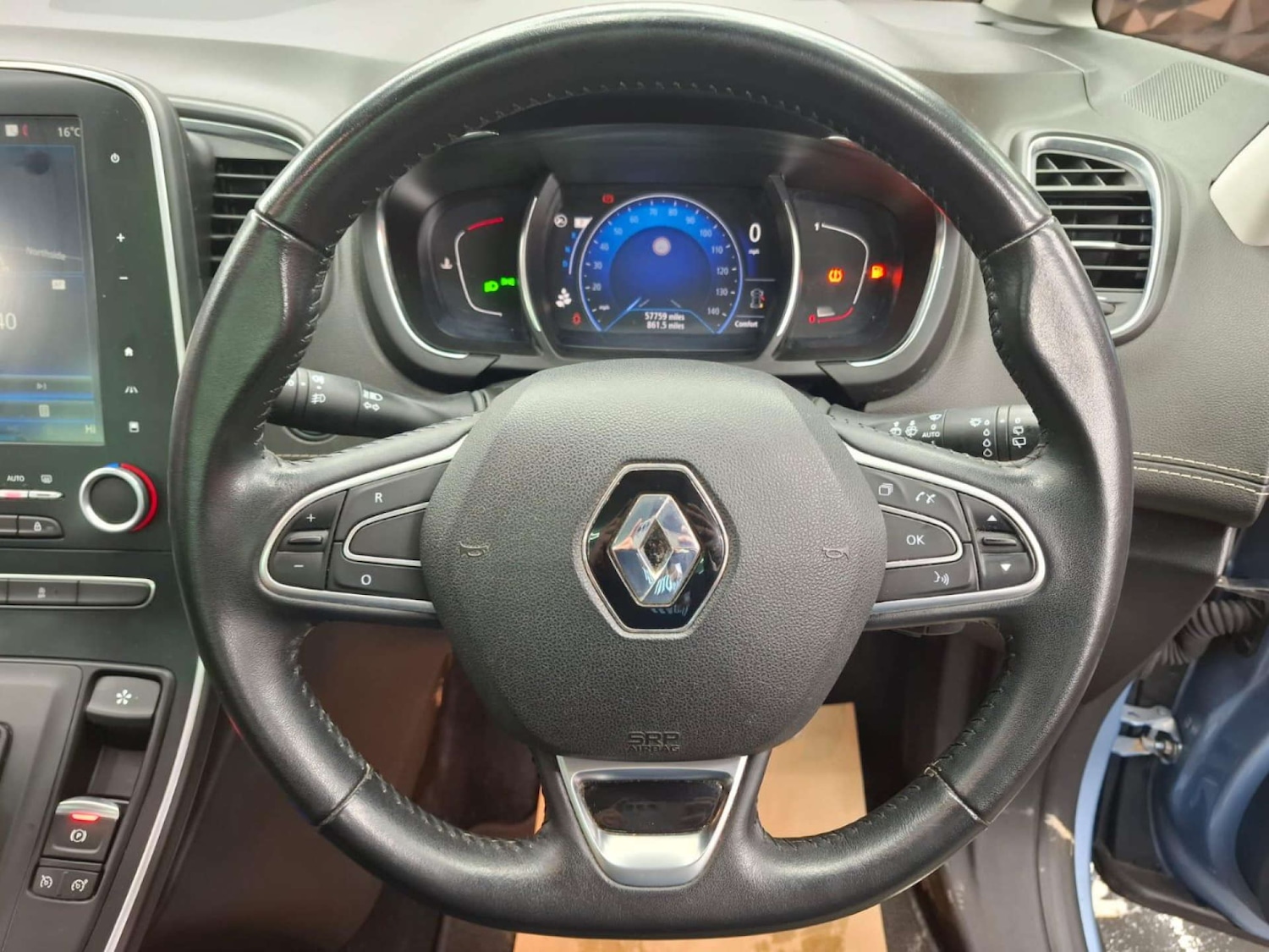 Used Renault Scenic 2017 for sale - 76921339: Photo 28