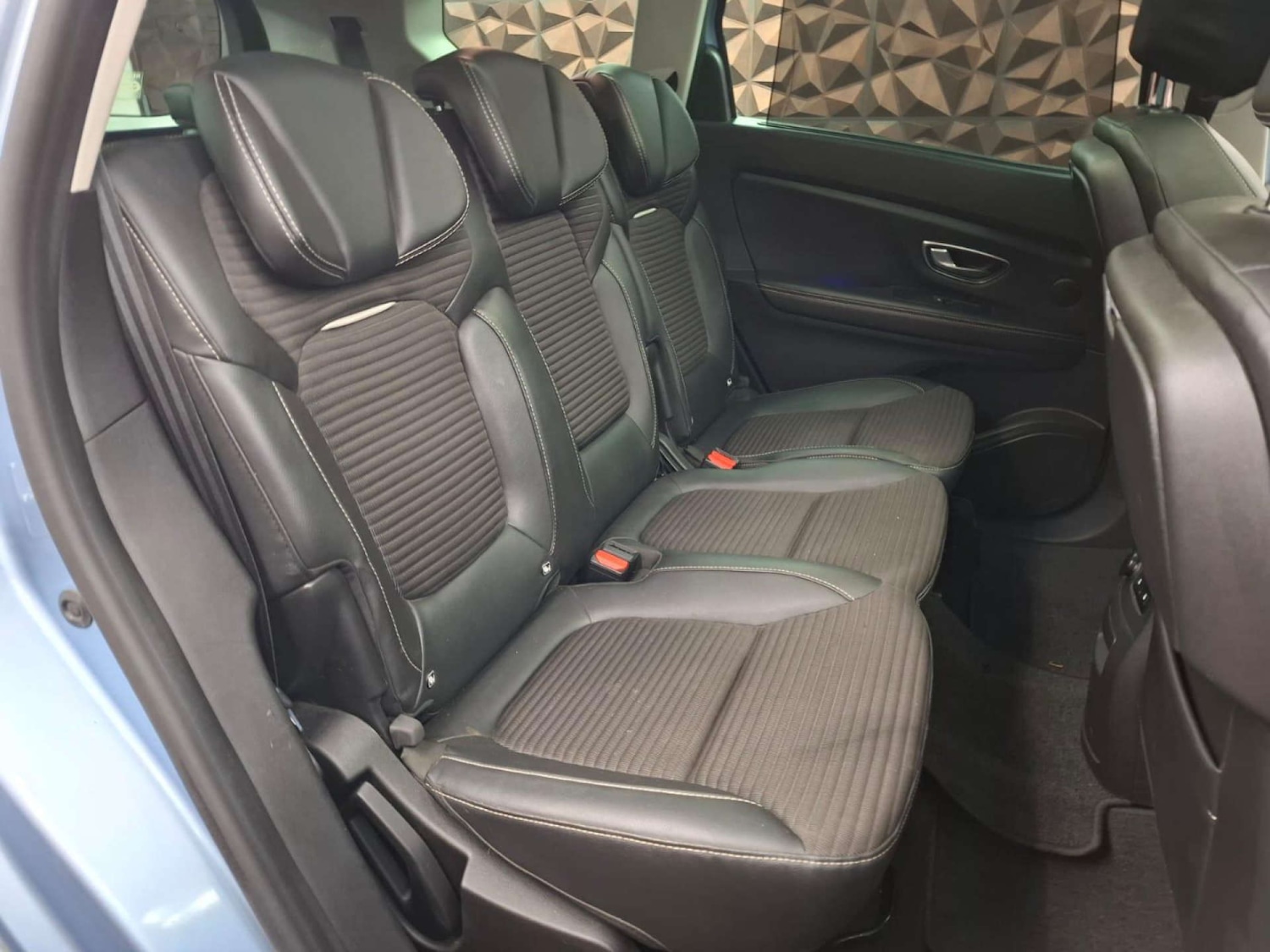 Used Renault Scenic 2017 for sale - 76921339: Photo 30