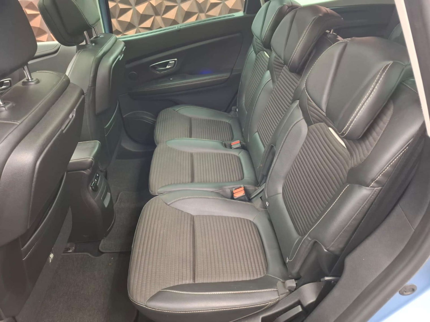 Used Renault Scenic 2017 for sale - 76921339: Photo 31