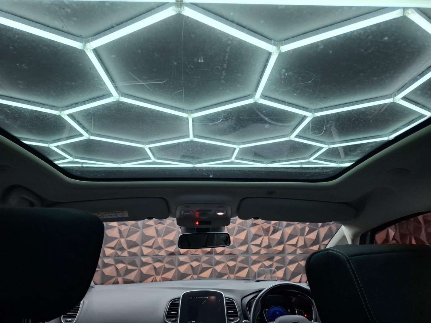 Used Renault Scenic 2017 for sale - 76921339: Photo 43