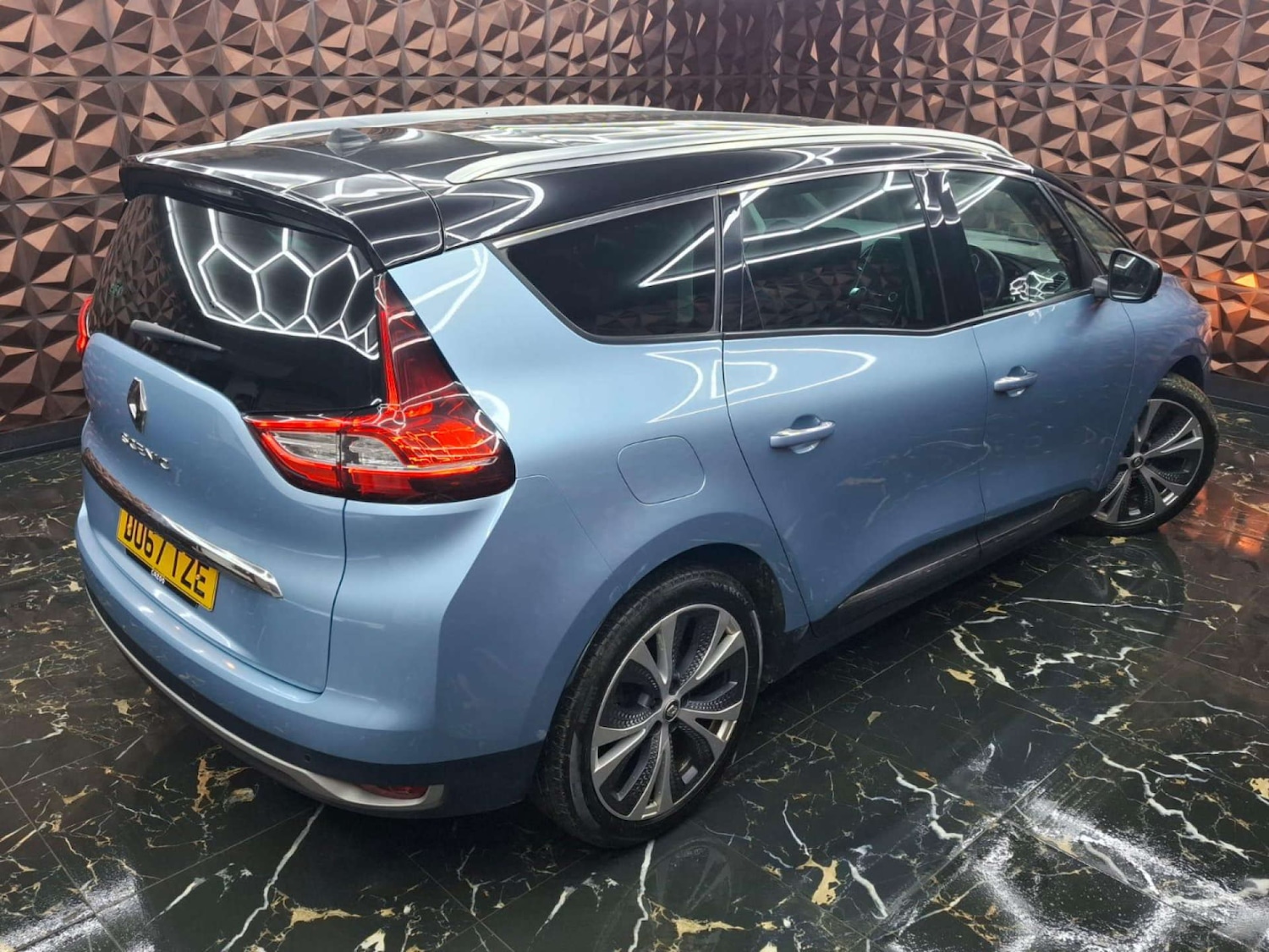 Used Renault Scenic 2017 for sale - 76921339: Photo 48