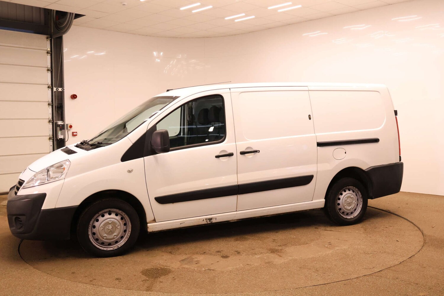 Used Peugeot Expert 2016 for sale - 76921352: Photo 5