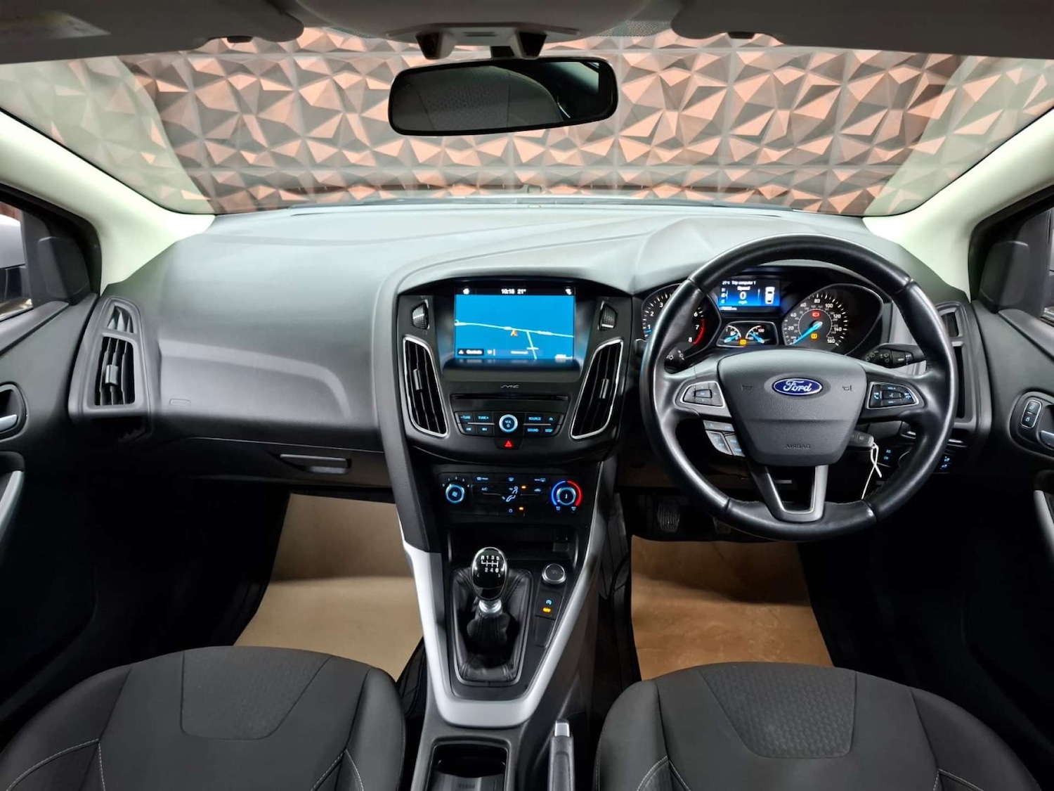 Used Ford Focus 2017 for sale - 76921463: Photo 13