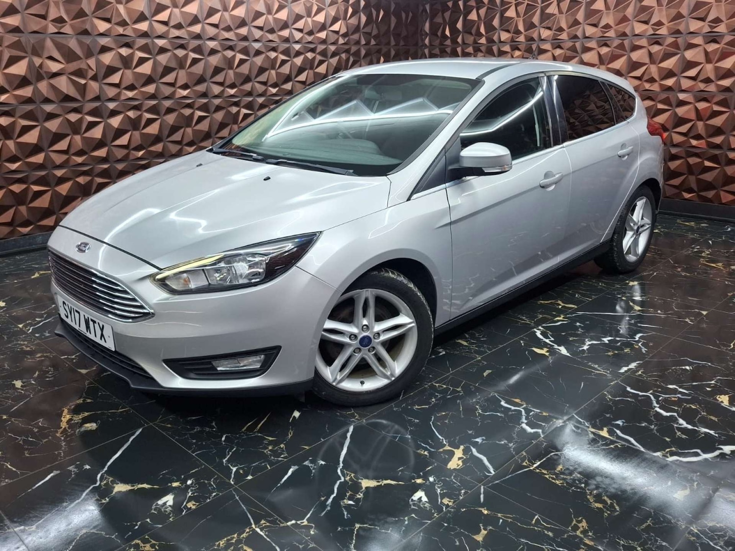 Used Ford Focus 2017 for sale - 76921463: Photo 6