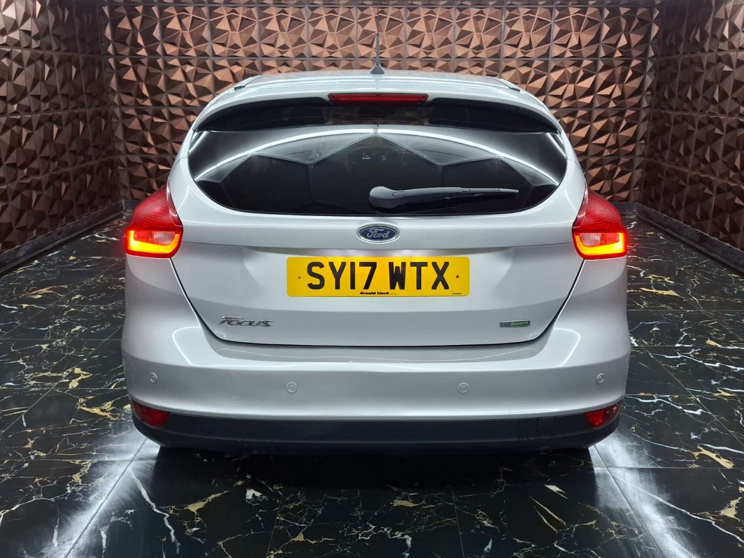 Used Ford Focus 2017 for sale - 76921463: Photo 9