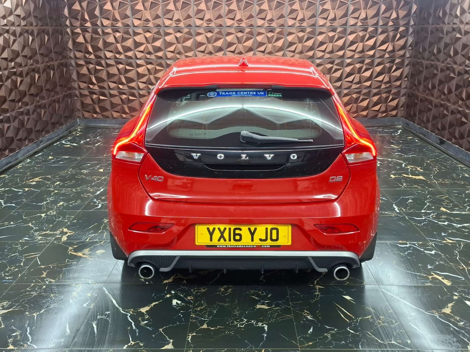 Used Volvo V40 2016 for sale - 76921428: Photo 26