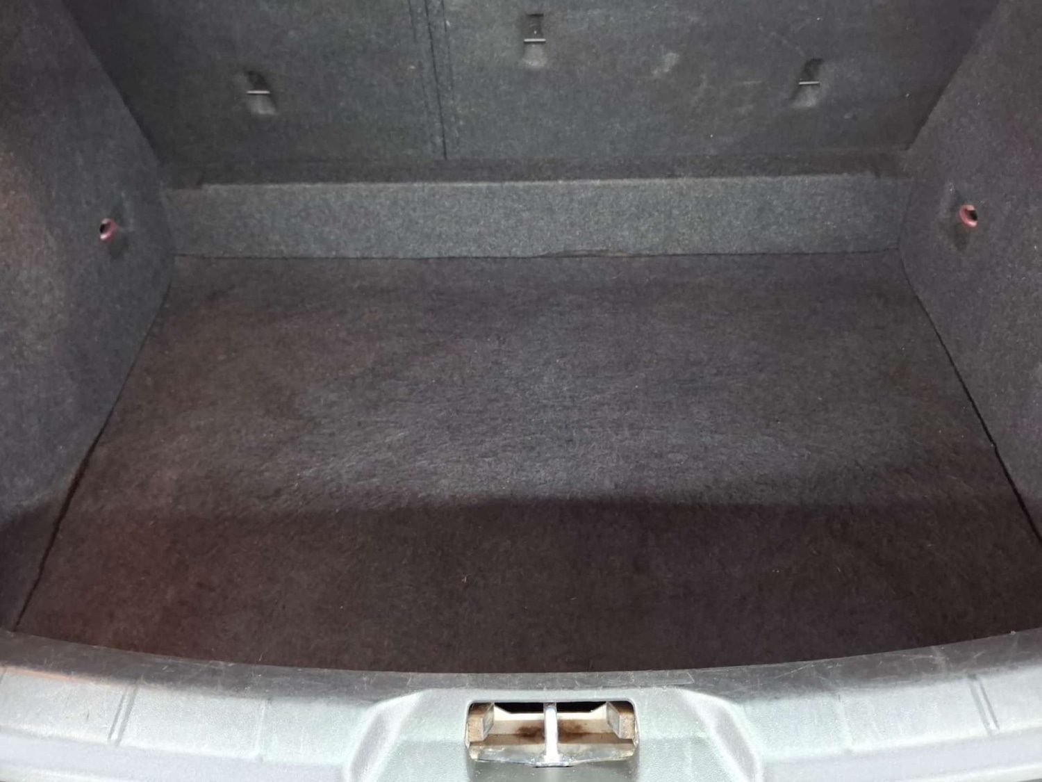 Used Volvo V40 2016 for sale - 76921428: Photo 28