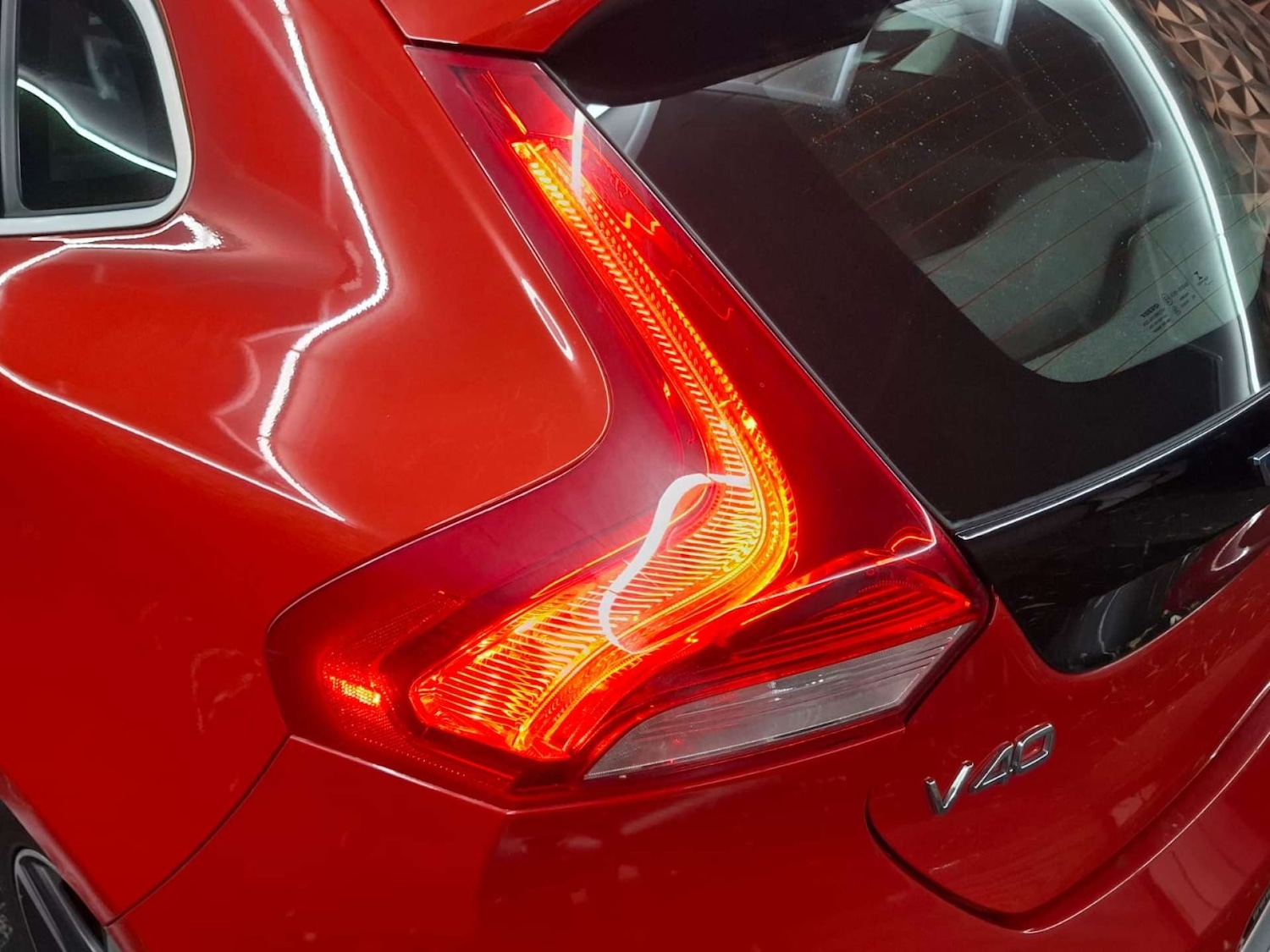 Used Volvo V40 2016 for sale - 76921428: Photo 29