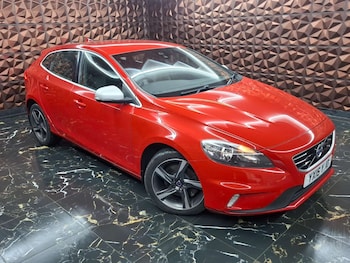 Used Volvo V40 2016 for sale - 76921428: Photo