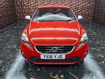 Used Volvo V40 2016 for sale - 76921428: Photo