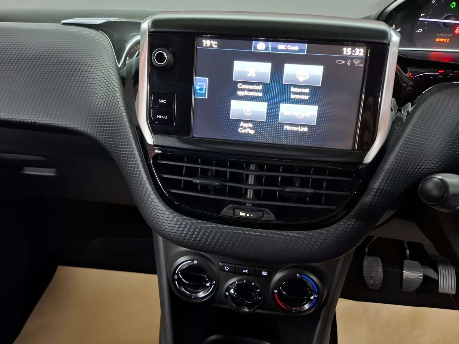 Used Peugeot 208 2015 for sale - 76921320: Photo 19