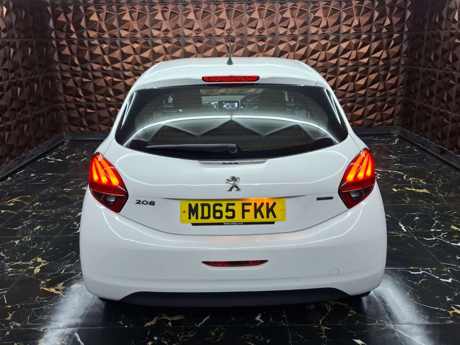 Used Peugeot 208 2015 for sale - 76921320: Photo 27