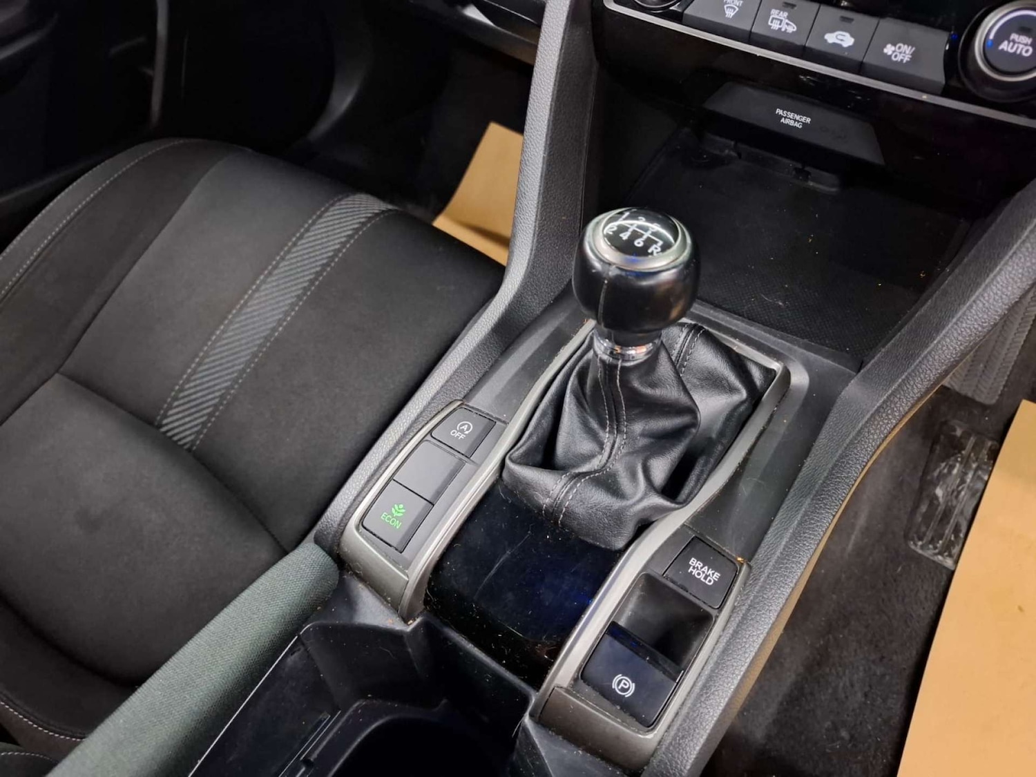 Used Honda Civic 2018 for sale - 76921490: Photo 23