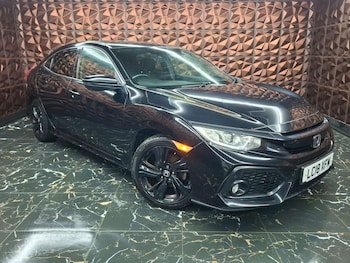 Used Honda Civic 2018 for sale - 76921490: Photo