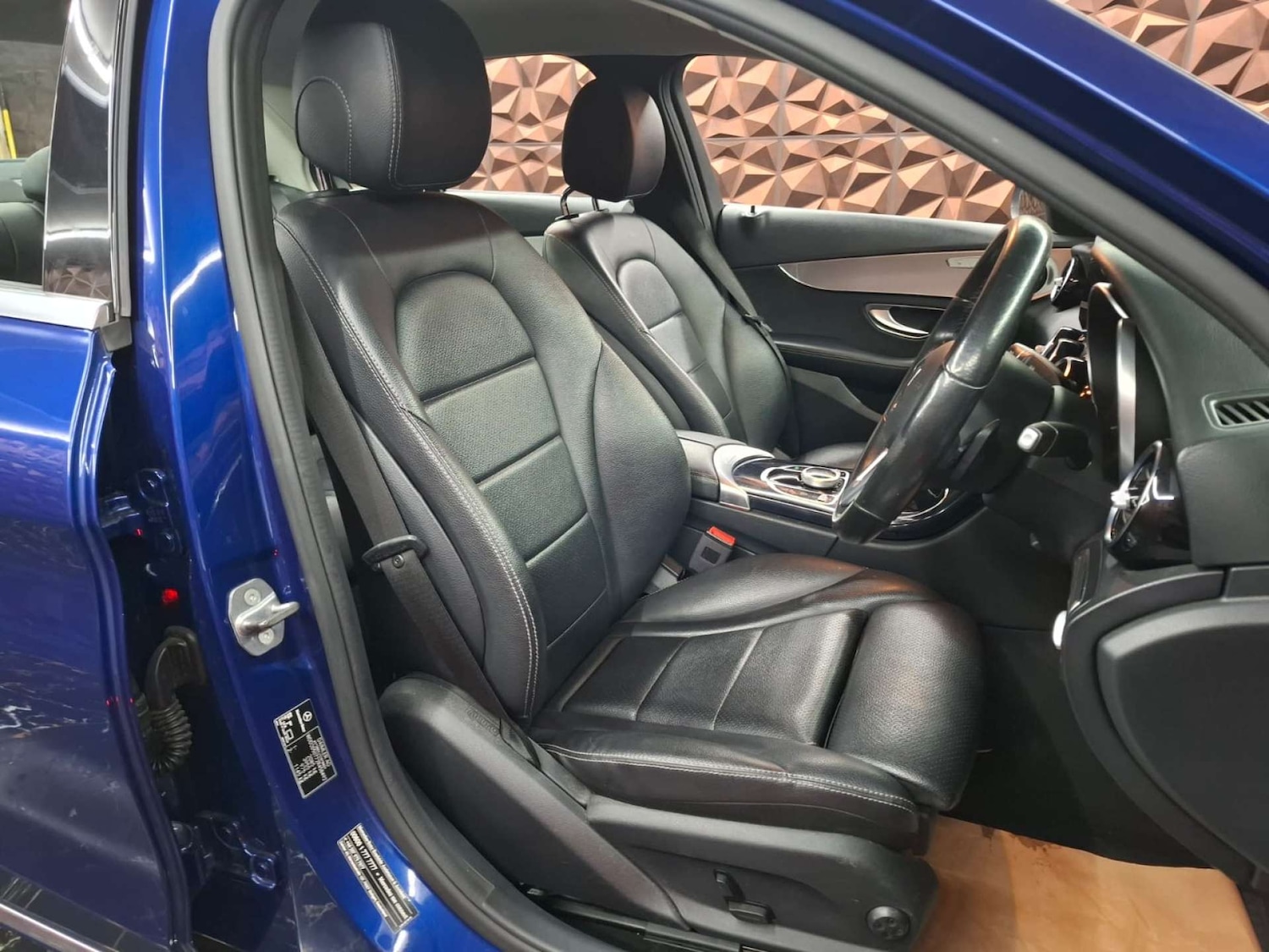 Used Mercedes-Benz C Class 2019 for sale - 76921403: Photo 12