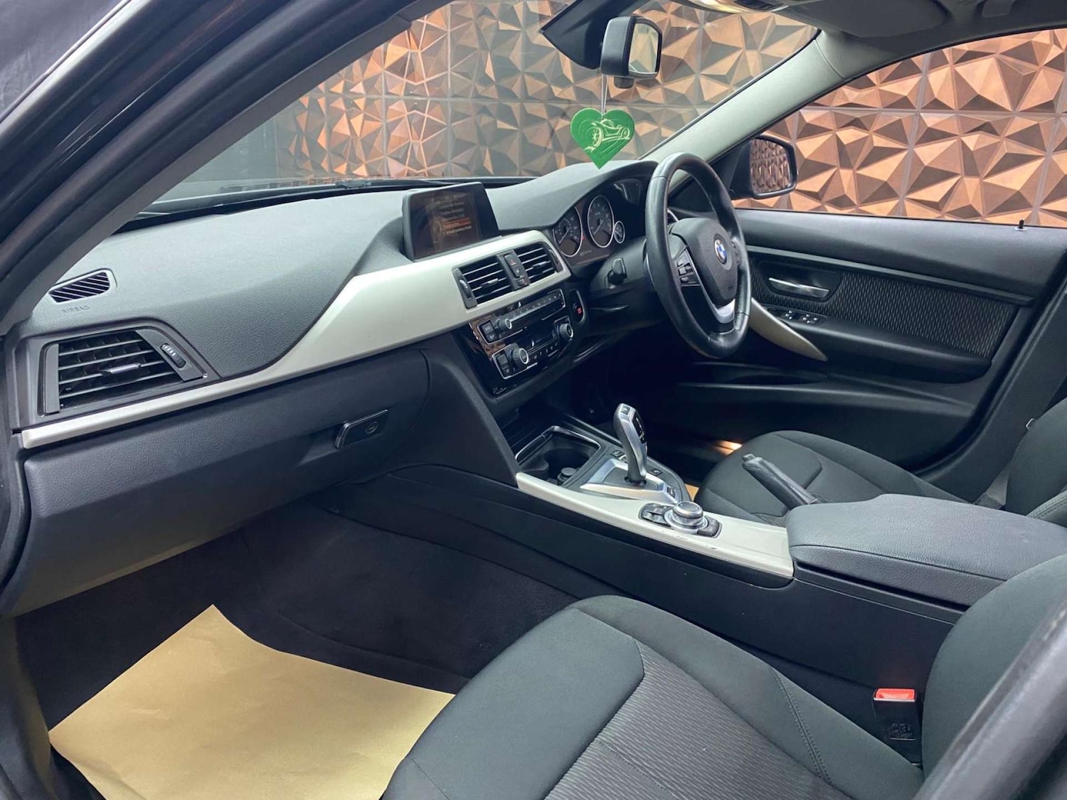 Used BMW 3 Series 2017 for sale - 78211864: Photo 13