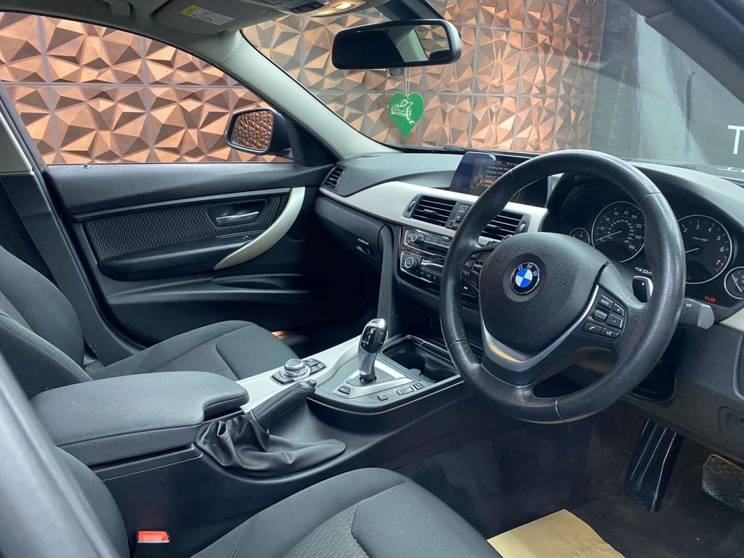 Used BMW 3 Series 2017 for sale - 78211864: Photo 22