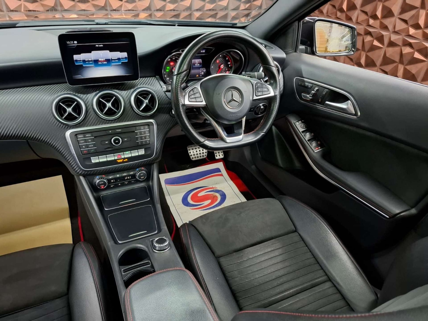 Used Mercedes-Benz A-Class 2018 for sale - 77151213: Photo 8