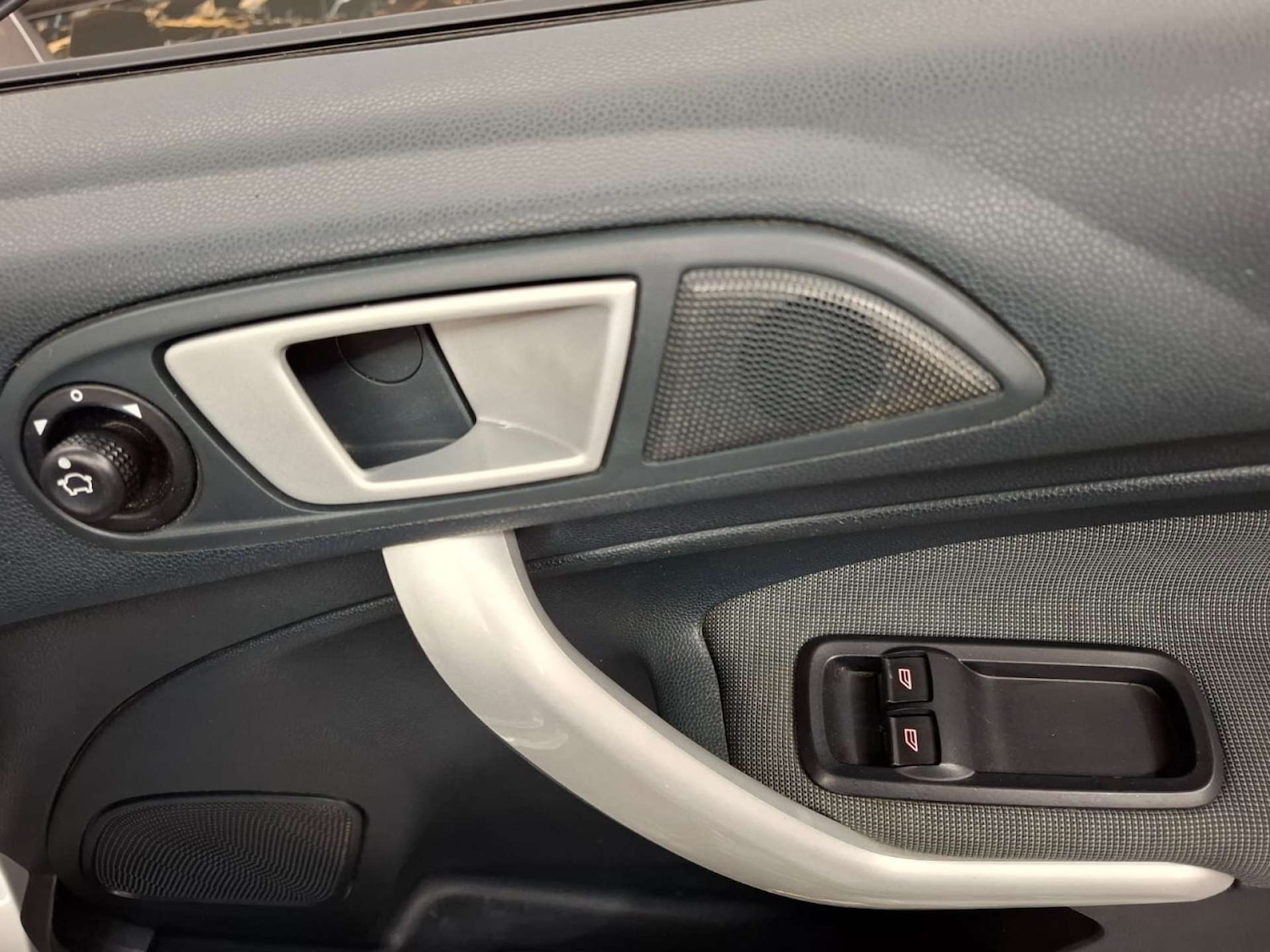 Used Ford Fiesta 2012 for sale - 76921390: Photo 15