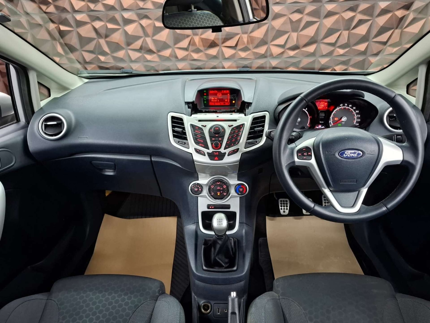 Used Ford Fiesta 2012 for sale - 76921390: Photo 18