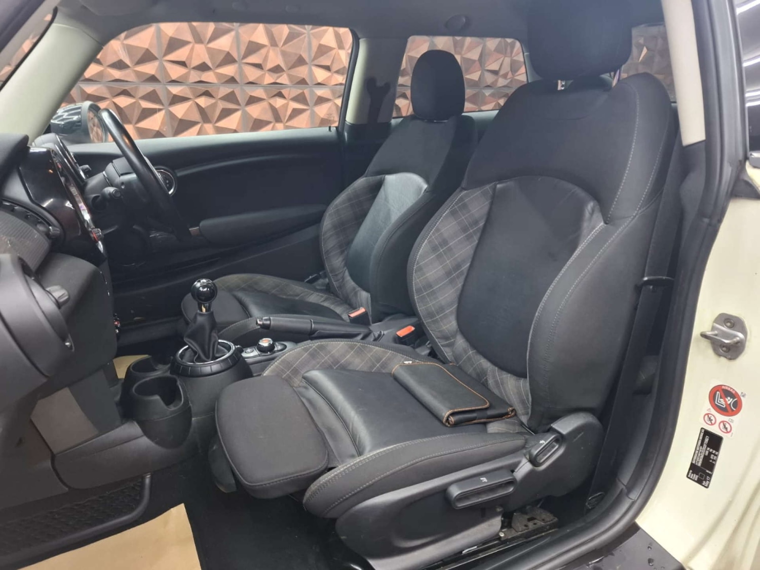 Used MINI Hatch 2017 for sale - 76921396: Photo 19