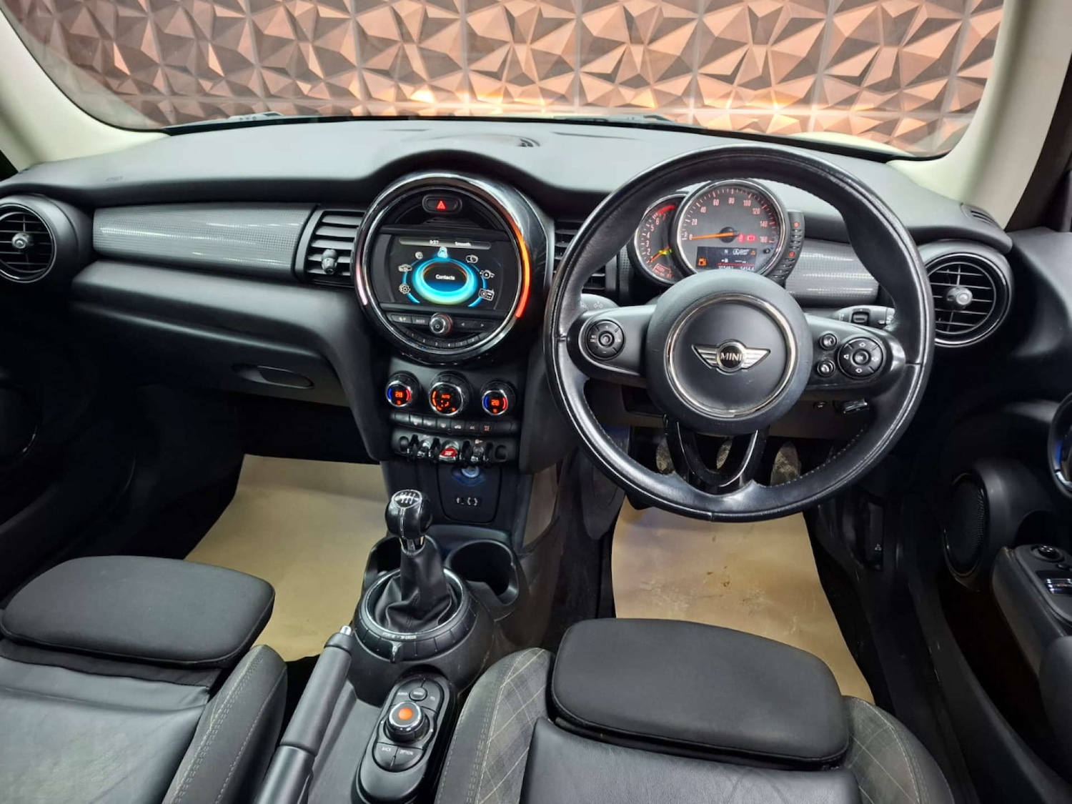 Used MINI Hatch 2017 for sale - 76921396: Photo 22