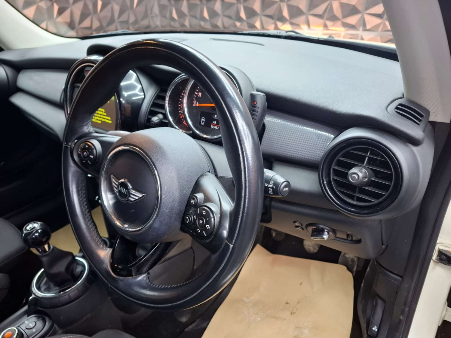 Used MINI Hatch 2017 for sale - 76921396: Photo 27