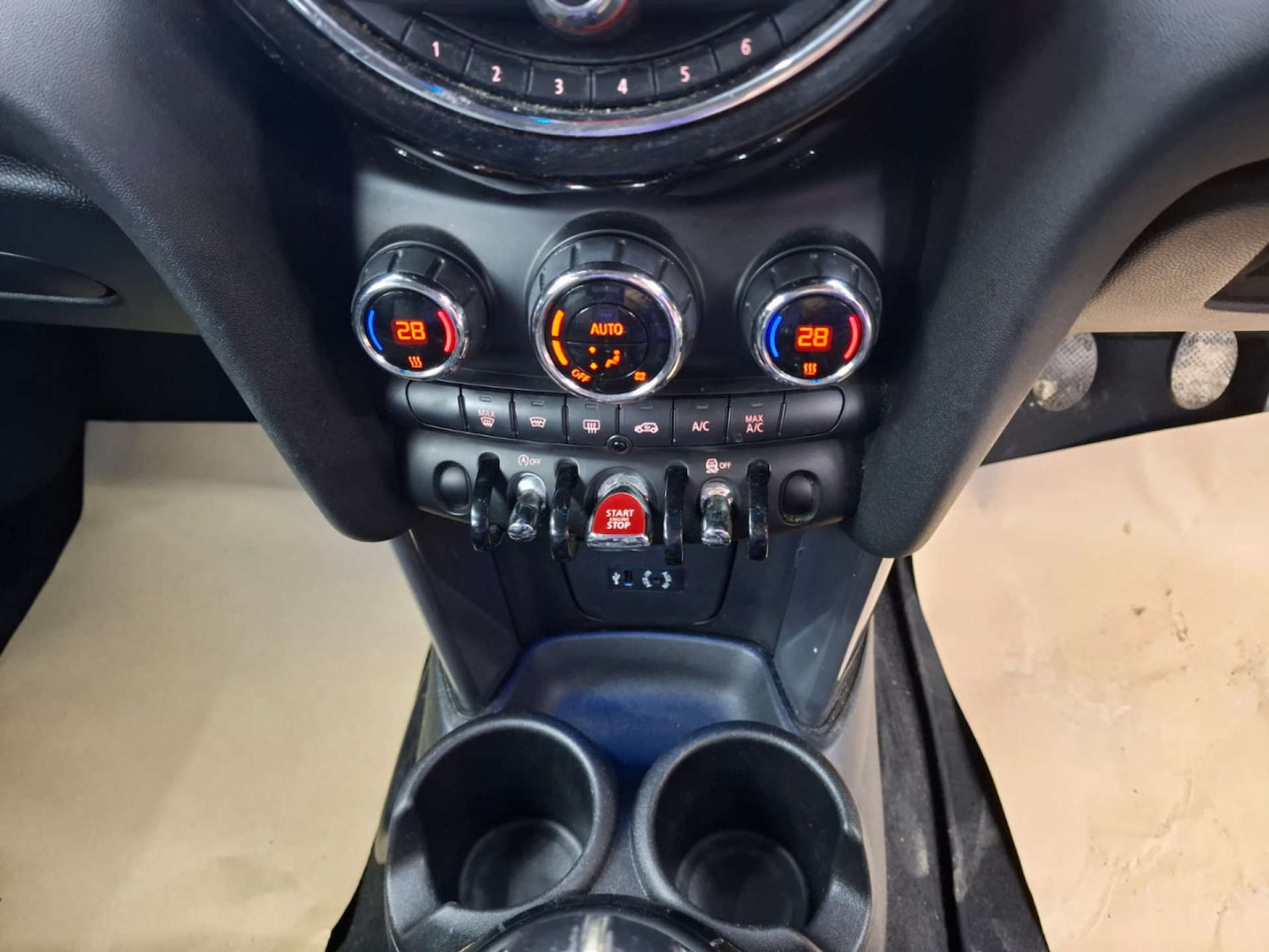 Used MINI Hatch 2017 for sale - 76921396: Photo 31