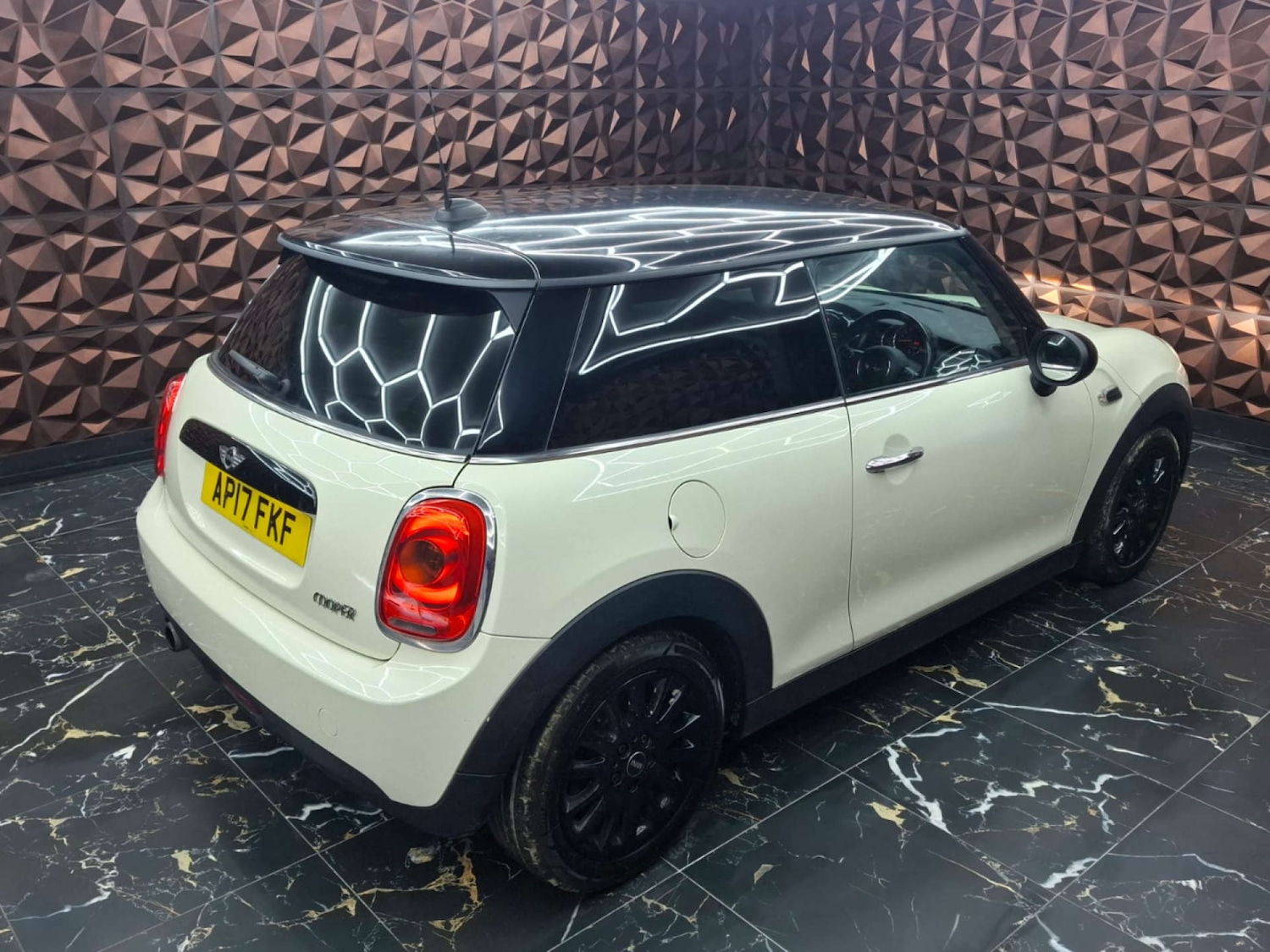 Used MINI Hatch 2017 for sale - 76921396: Photo 36