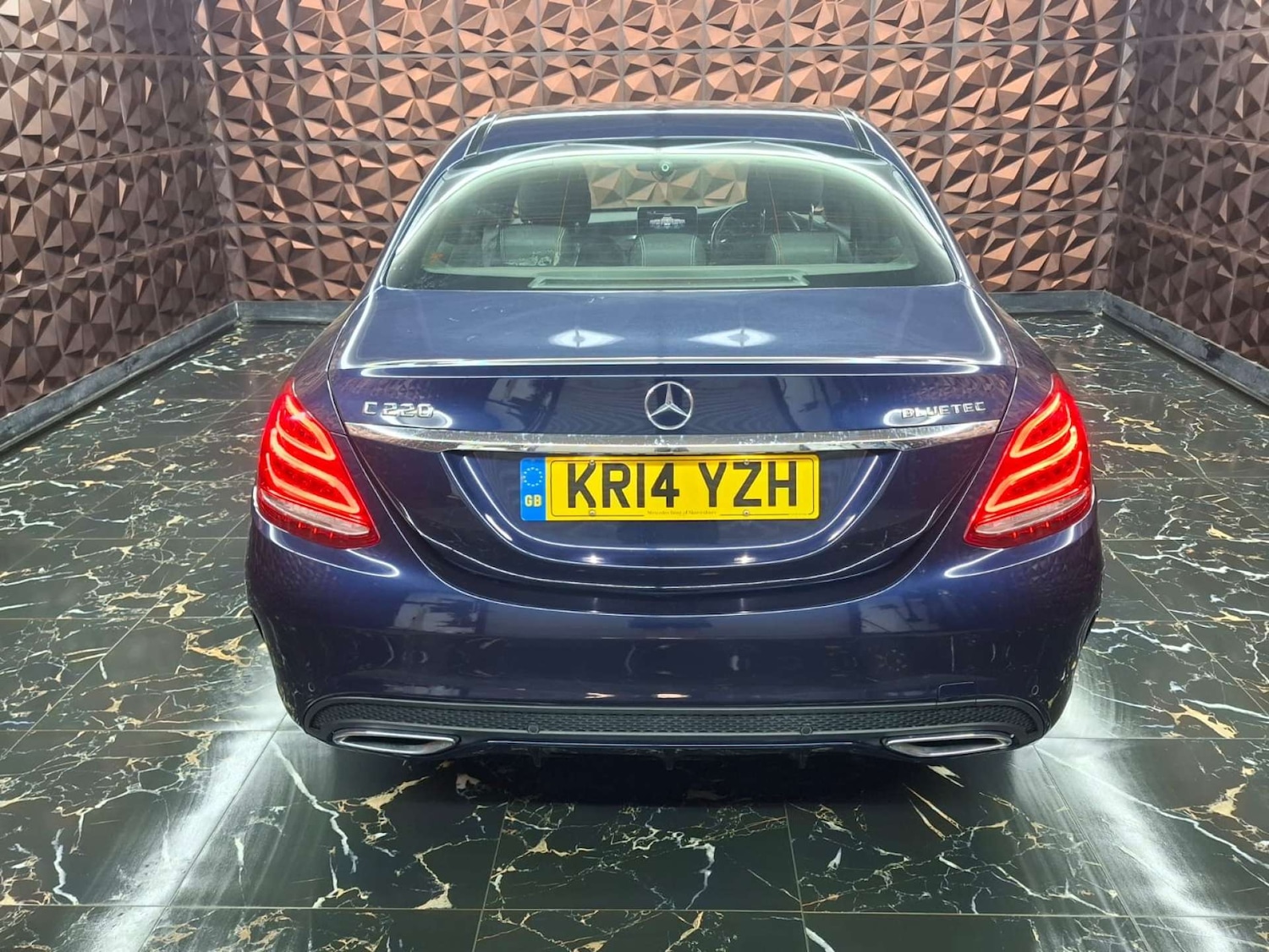 Used Mercedes-Benz C Class 2014 for sale - 76921381: Photo 10