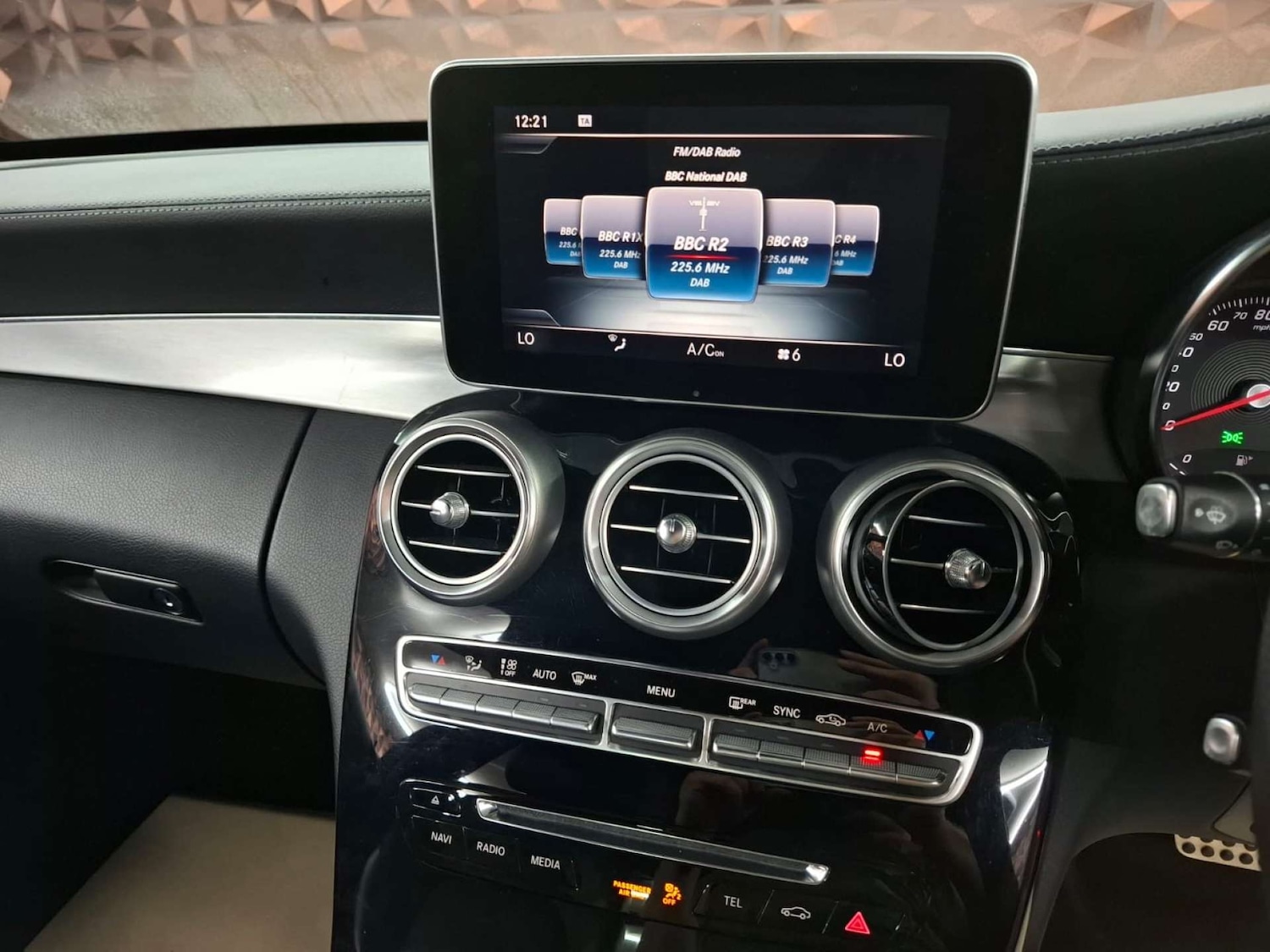 Used Mercedes-Benz C Class 2014 for sale - 76921381: Photo 24