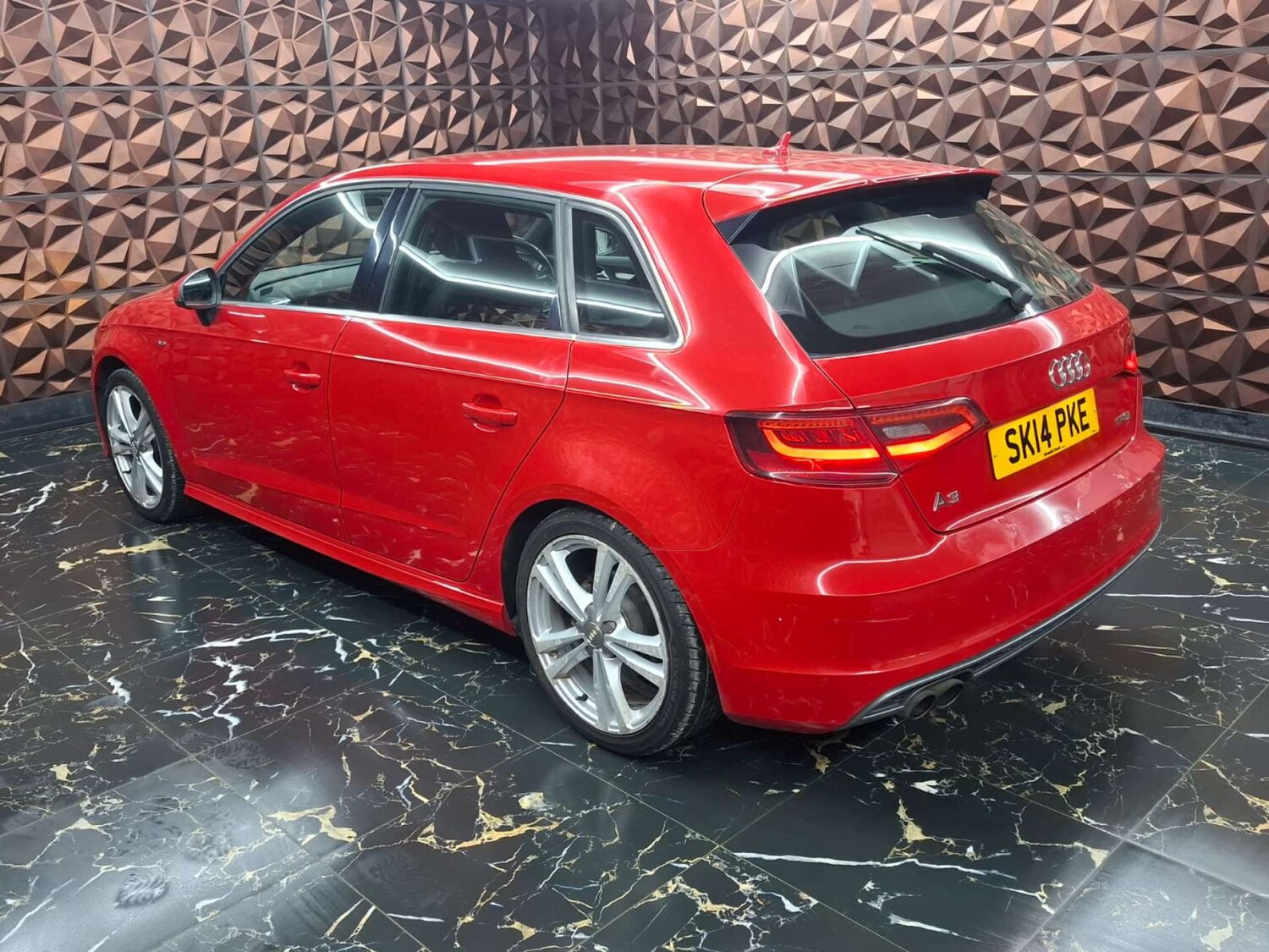 Used Audi A3 2014 for sale - 76921460: Photo 7